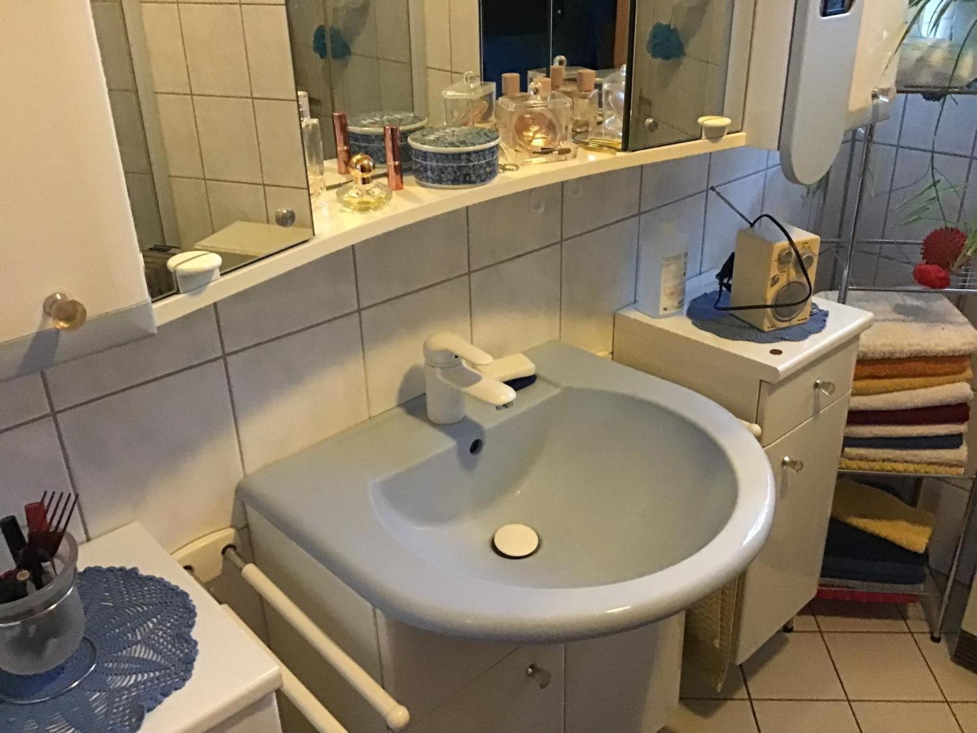 Haus Willi Apartment Asslar Екстериор снимка