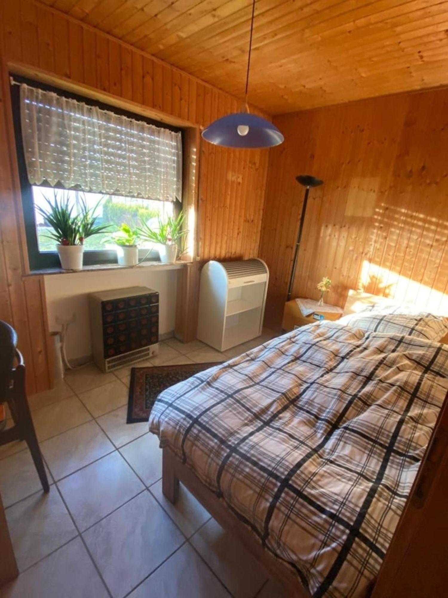 Haus Willi Apartment Asslar Екстериор снимка