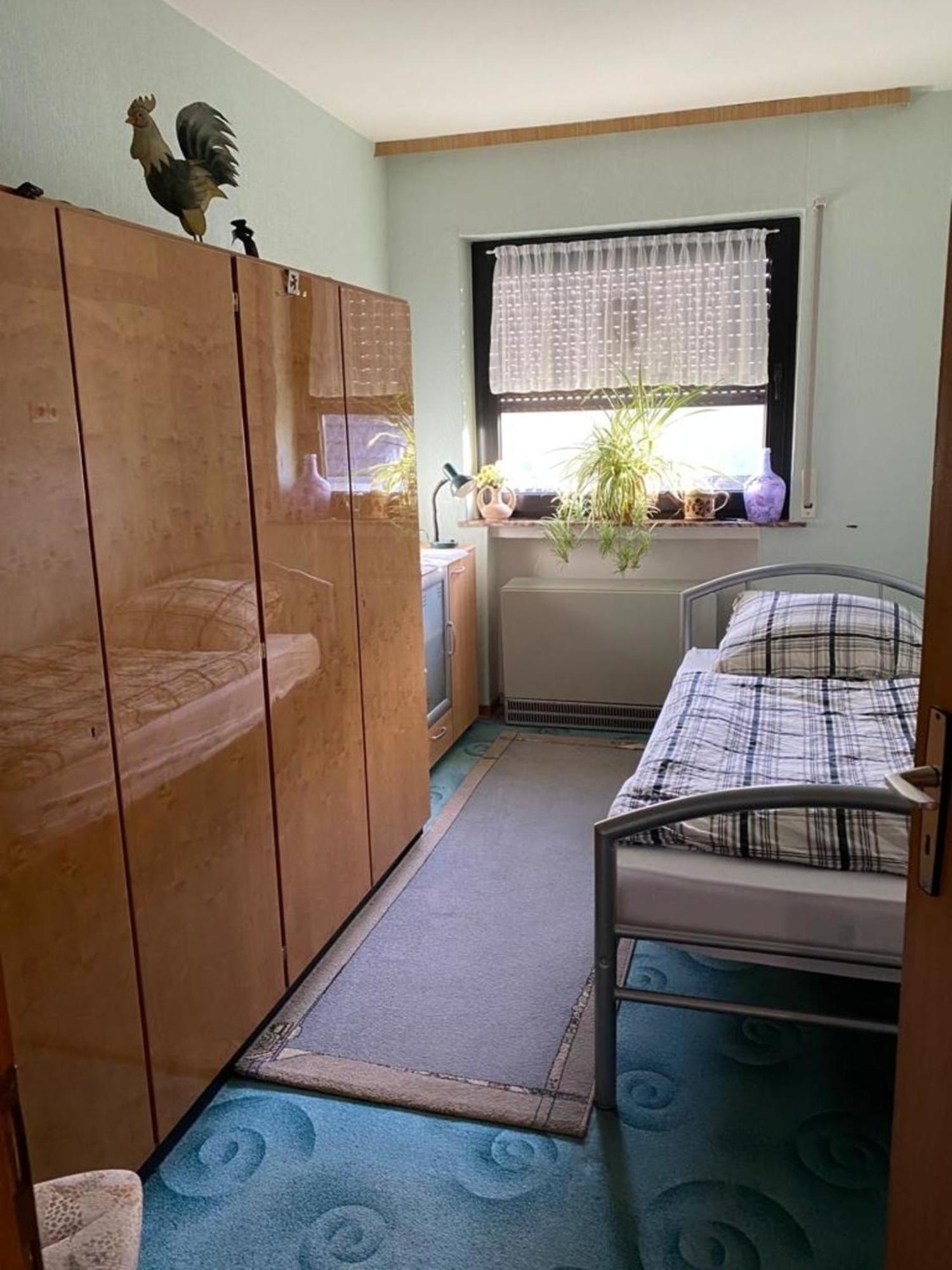 Haus Willi Apartment Asslar Екстериор снимка